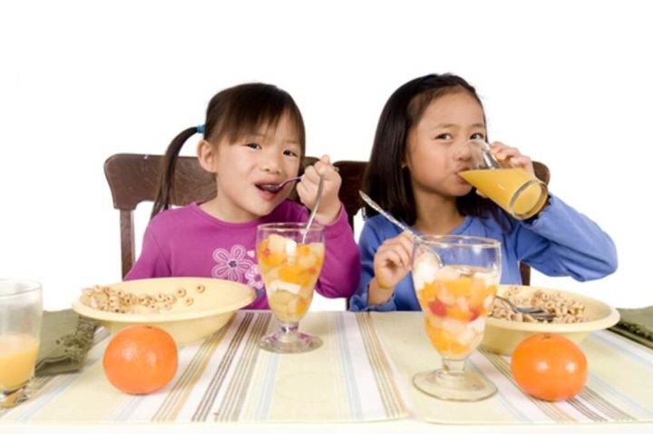 Tips Mencegah Anak Menjadi Pemilih Makanan
