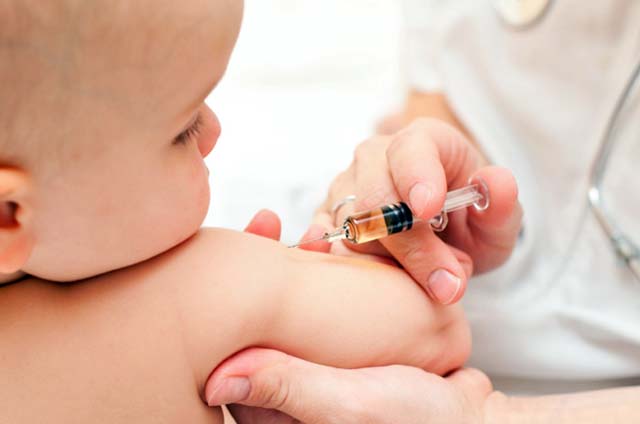 imunisasi polio pada bayi